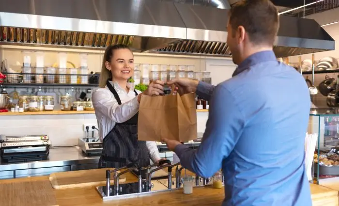 Müşterilerinizi yardımda bulunmaya çağırın