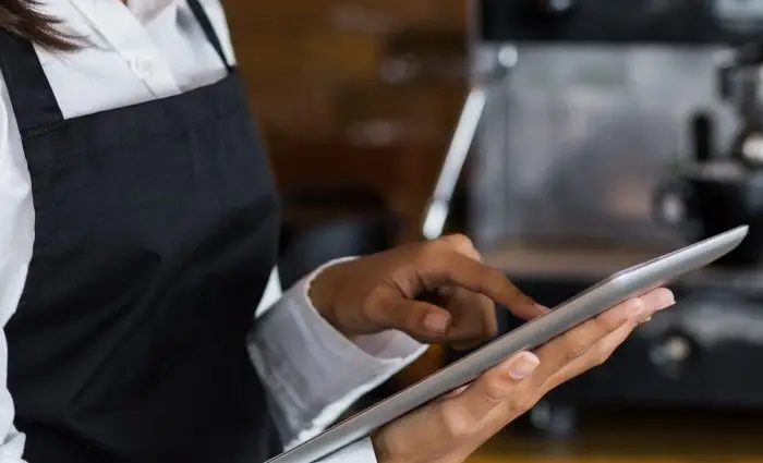 Garson El Terminali Nedir? Restoran İşletmeciliğindeki Yeri