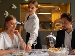 Sofra Adabı Nedir? Dikkat Edilmesi Gerekenler Sofra Adabı Nedir? Dikkat Edilmesi Gerekenler